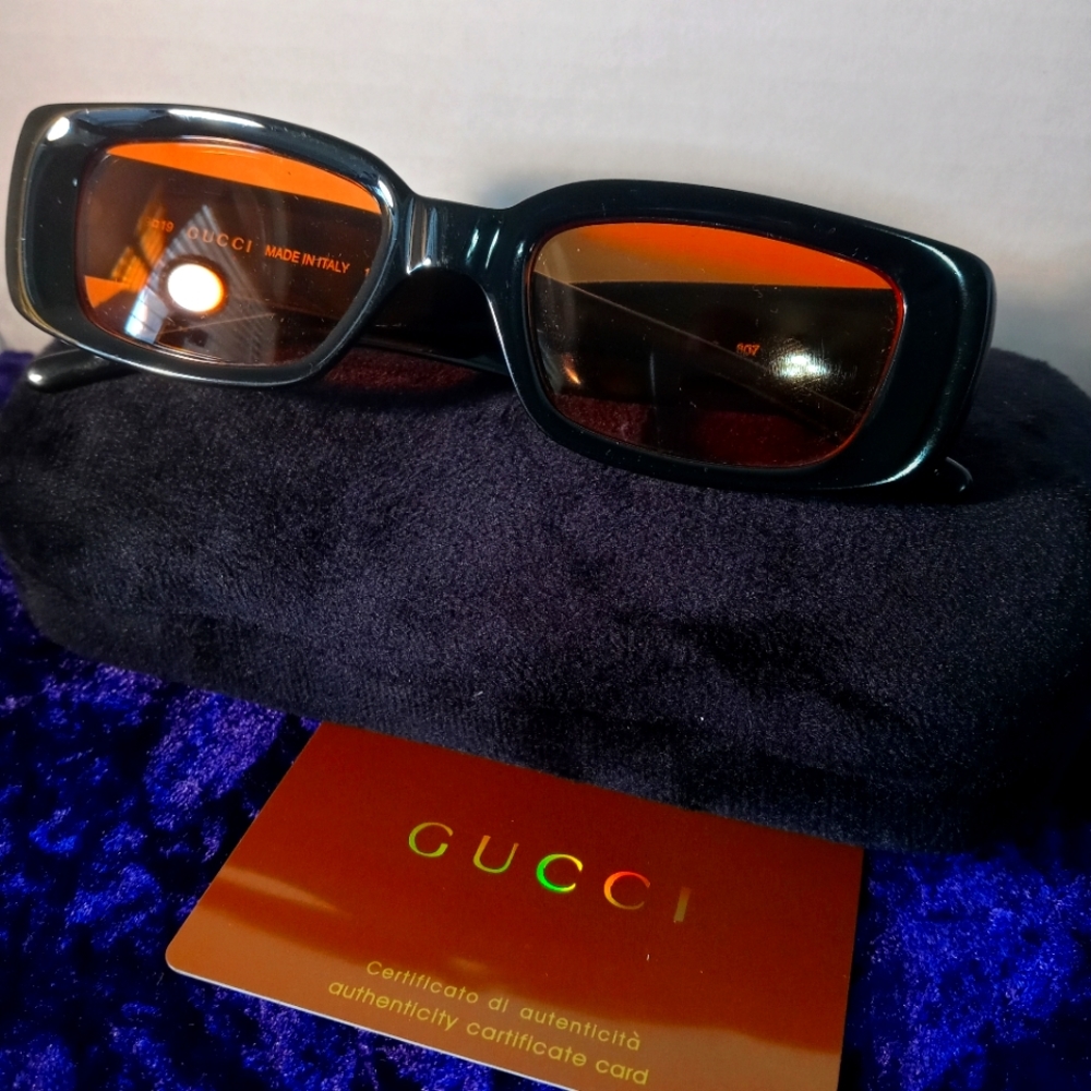 Gucci vintage sunglasses, amber factory lens, nice 💯, big GG